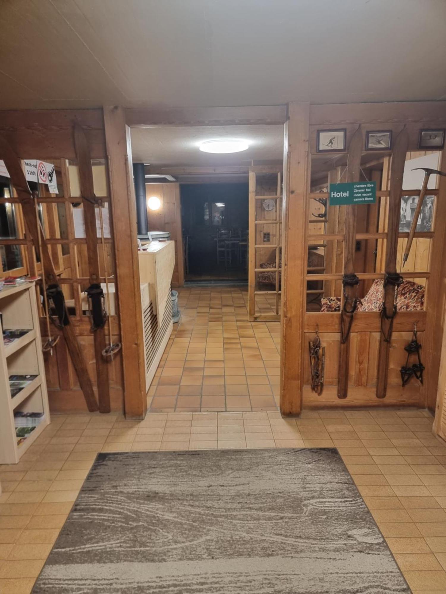 Le Catogne Hotel Orsières Екстериор снимка