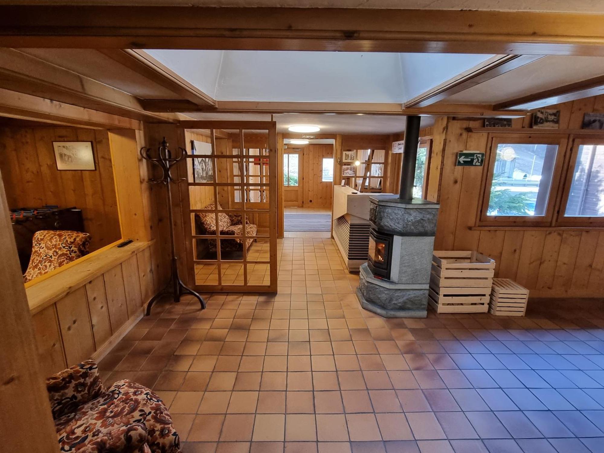 Le Catogne Hotel Orsières Екстериор снимка